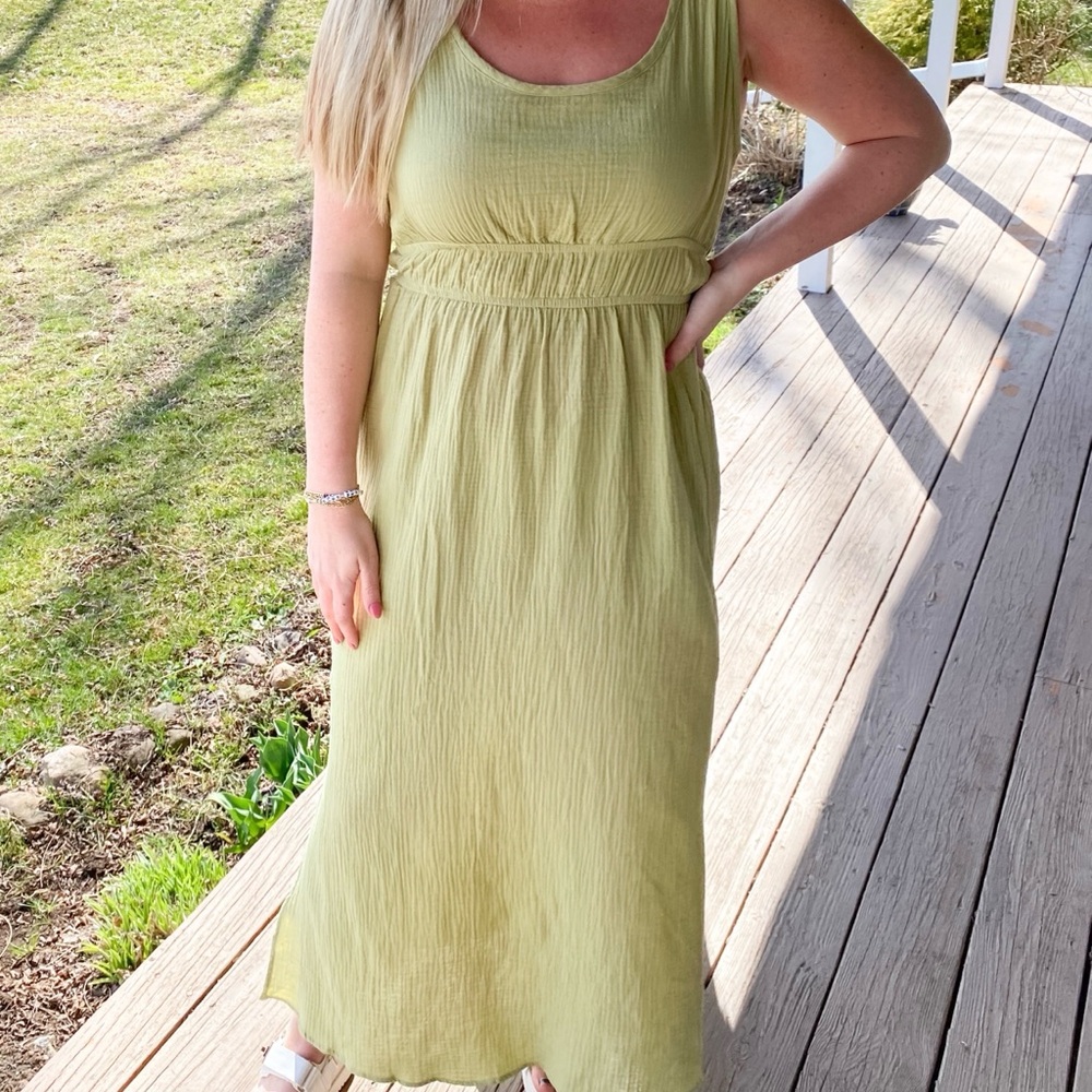 NWT Green Sleeveless Maxi Dress